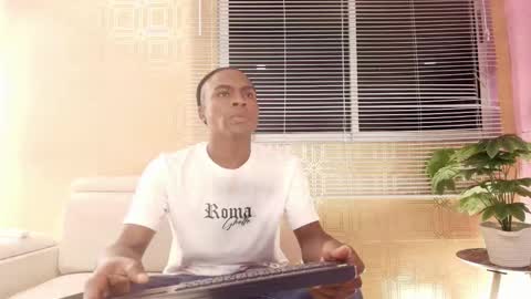 Snapshot of george_lancee chatting on November 2, 2025, 3:53 am G E O R G E online show from November 2, 2025, 3:53 am