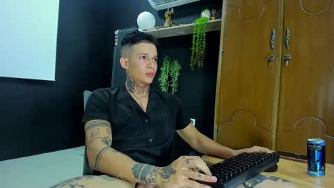 Snapshot of george_prince2 chatting on February 14, 2025, 5:51 am independent model online show from February 14, 2025, 5:51 am