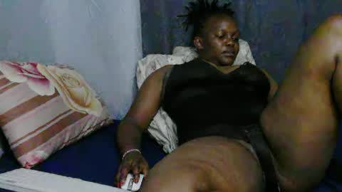 Snapshot of georgeous_kimberly chatting on October 23, 2025, 7:40 am georgeous_kimberly online show from October 23, 2025, 7:40 am