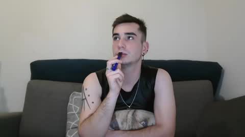 Snapshot of georgeyuno chatting on January 11, 2025, 8:32 pm George Yuno online show from January 11, 2025, 8:32 pm