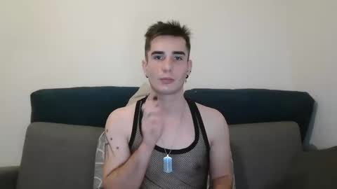 Snapshot of georgeyuno chatting on January 13, 2025, 7:53 pm George Yuno online show from January 13, 2025, 7:53 pm