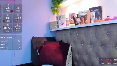 Snapshot of georgina_coule chatting on February 5, 2025, 6:15 pm Georgina Coule online show from February 5, 2025, 6:15 pm