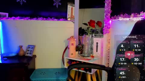 georgina_moschino online show from February 7, 2025, 1:25 am