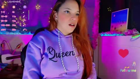 georgina_moschino online show from October 13, 2025, 10:54 pm