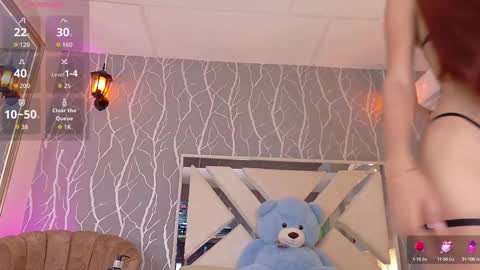    online show from October 15, 2025, 12:27 pm