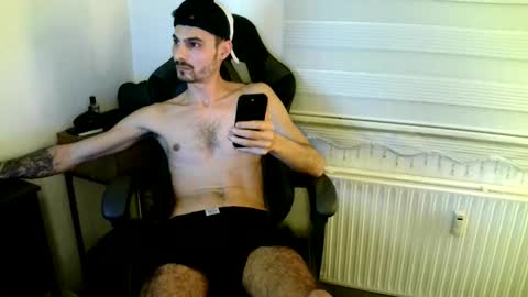 Snapshot of germanbigdic77 chatting on November 26, 2025, 10:44 pm HeteroGermanbigdic77 online show from November 26, 2025, 10:44 pm