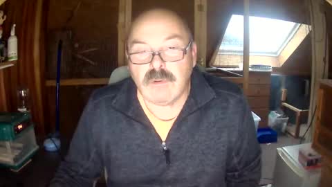 germany_50 online show from October 7, 2025, 4:37 pm