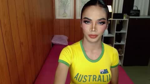 Snapshot of gerogoussidney chatting on November 6, 2025, 7:26 pm Sidneymorens online show from November 6, 2025, 7:26 pm