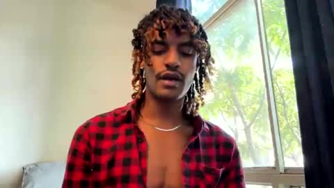 Snapshot of gerson229 chatting on October 25, 2025, 11:29 am gerson229 online show from October 25, 2025, 11:29 am