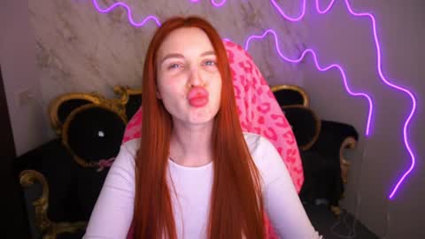 Ur Foxie online show from February 8, 2025, 1:44 pm