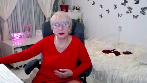 Snapshot of ghertrudequeen chatting on October 4, 2025, 3:37 am Ghertrudequeen online show from October 4, 2025, 3:37 am