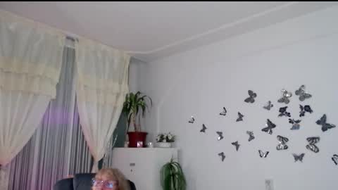 Snapshot of ghertrudequeen chatting on October 20, 2025, 3:07 am Ghertrudequeen online show from October 20, 2025, 3:07 am