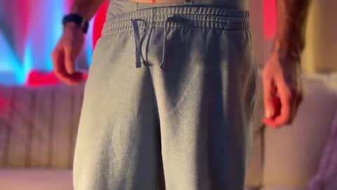 big boy ghost face online show from October 6, 2025, 12:52 am