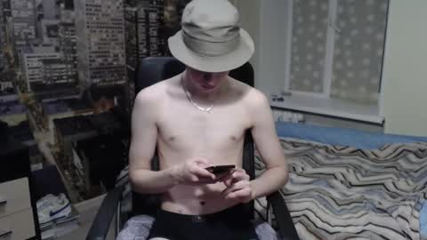 Snapshot of ghostfacefriends chatting on February 17, 2025, 6:37 pm Fedya online show from February 17, 2025, 6:37 pm