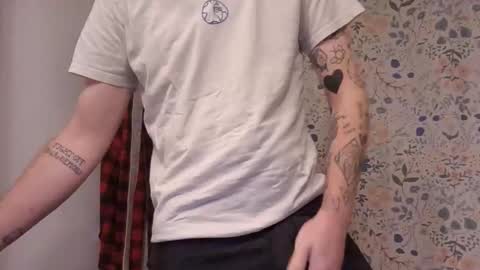 Snapshot of ghostofmd chatting on October 16, 2025, 1:23 pm Ghost online show from October 16, 2025, 1:23 pm