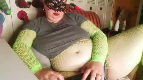 Snapshot of ghostrideaway chatting on January 5, 2025, 4:38 pm Vakmu online show from January 5, 2025, 4:38 pm