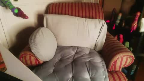 Snapshot of ghostrideaway chatting on March 2, 2025, 1:04 am Vakmu online show from March 2, 2025, 1:04 am