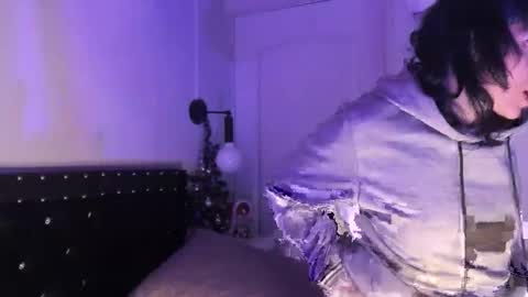 Allison  online show from November 24, 2025, 8:19 pm