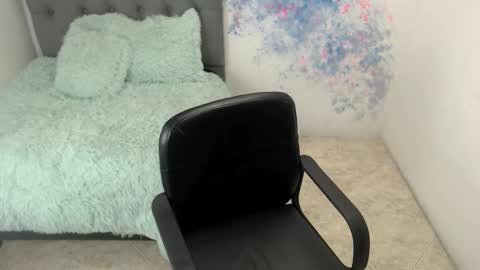 Snapshot of gia_atm chatting on February 5, 2025, 7:10 pm Gia atm online show from February 5, 2025, 7:10 pm