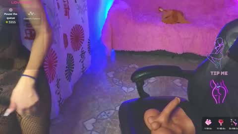 Snapshot of gia_flame_ chatting on October 4, 2025, 3:37 am gia_flame_ online show from October 4, 2025, 3:37 am