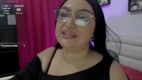 Snapshot of gia_nahomi chatting on October 11, 2025, 9:57 pm nahomi online show from October 11, 2025, 9:57 pm