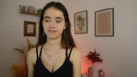 Gia Paige18 online show from February 18, 2026, 7:43 pm