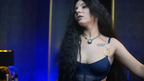  Gia  online show from April 14, 2026, 8:37 pm