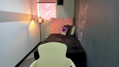 Snapshot of giafox_ chatting on February 26, 2025, 3:41 pm G I A FOX online show from February 26, 2025, 3:41 pm