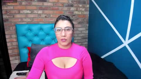 Snapshot of giafox_ chatting on October 8, 2025, 2:47 pm G I A FOX online show from October 8, 2025, 2:47 pm