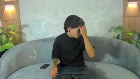 Snapshot of gian_rossii chatting on June 13, 2026, 5:44 pm GIAN online show from June 13, 2026, 5:44 pm