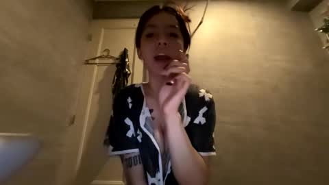 gianna lusty online show from April 10, 2026, 9:14 am