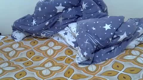 Giannah online show from March 8, 2025, 9:39 am