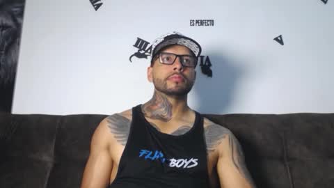 Snapshot of gianni_donato95 chatting on October 1, 2025, 8:04 pm Dilan online show from October 1, 2025, 8:04 pm