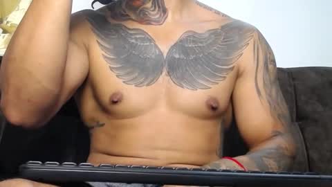 Snapshot of gianni_donato95 chatting on October 21, 2025, 11:11 am Dilan online show from October 21, 2025, 11:11 am