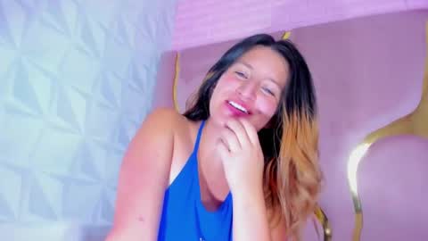 Snapshot of giaroussel chatting on January 29, 2025, 8:56 pm GiaRoussel online show from January 29, 2025, 8:56 pm