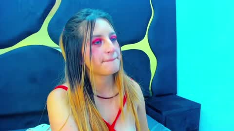 Snapshot of giaroussel chatting on February 5, 2025, 4:47 pm GiaRoussel online show from February 5, 2025, 4:47 pm