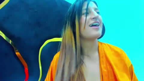 Snapshot of giaroussel chatting on February 26, 2025, 8:00 pm GiaRoussel online show from February 26, 2025, 8:00 pm