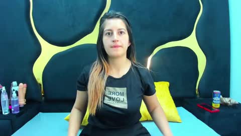 Snapshot of giaroussel chatting on March 5, 2025, 1:50 pm GiaRoussel online show from March 5, 2025, 1:50 pm