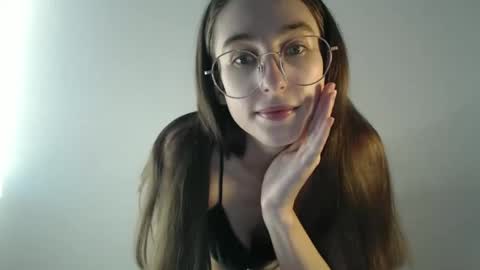 Gigi online show from December 4, 2024, 9:18 am