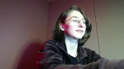 Gigi online show from February 17, 2026, 9:43 pm