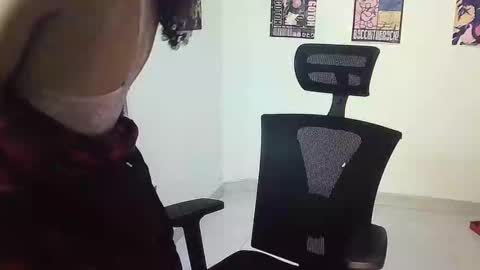 GIGI STCOTT online show from December 5, 2025, 1:58 am