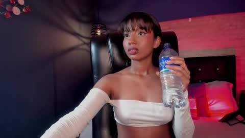 Snapshot of gigi_strawberry chatting on January 30, 2025, 5:09 am GIGI online show from January 30, 2025, 5:09 am