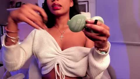 Snapshot of gigi_strawberry chatting on November 13, 2025, 4:33 am GIGI online show from November 13, 2025, 4:33 am