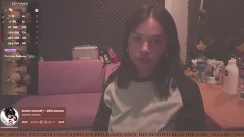 Snapshot of gigifontaine_ chatting on September 25, 2025, 12:14 am Gigi independet model P online show from September 25, 2025, 12:14 am