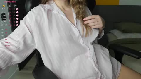 Snapshot of gigihadd chatting on March 11, 2025, 12:06 pm gigihadd online show from March 11, 2025, 12:06 pm