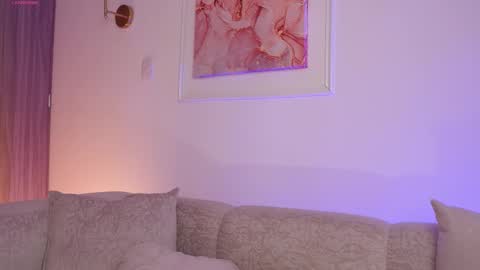 GIGI online show from February 26, 2025, 2:48 am