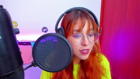 gigimooon online show from September 13, 2025, 1:05 am