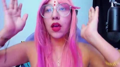 gigimooon online show from November 9, 2025, 5:06 am