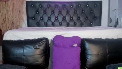 pamela online show from October 2, 2025, 3:35 am