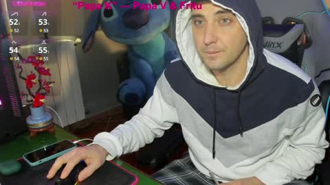 Snapshot of gil_gamesh90 chatting on January 1, 2025, 8:24 am Mirko online show from January 1, 2025, 8:24 am